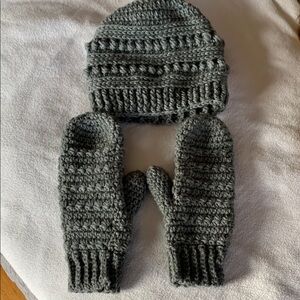 Wool blend Gray Knit Hat and Mittens Set
